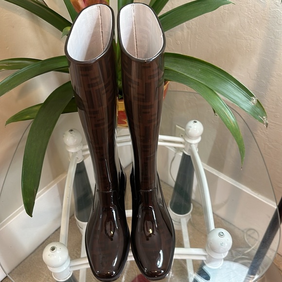 Fendi Rain Boots - Picture 3 of 12